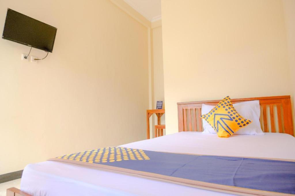 Oyo 2826 Panderman Residence Blitar Exterior foto